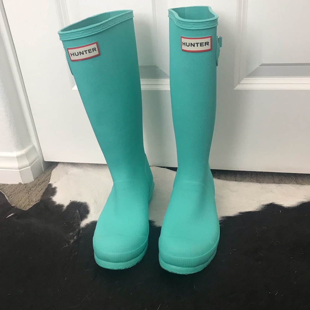 Hunter tall boots-mint color. Size 5